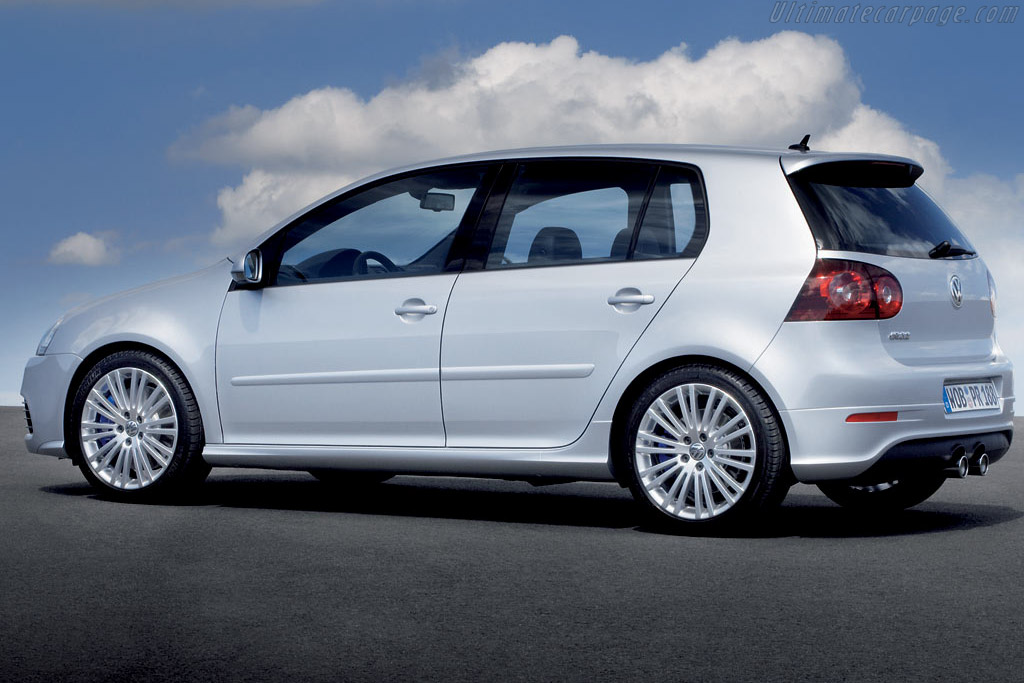 Volkswagen Golf V R32
