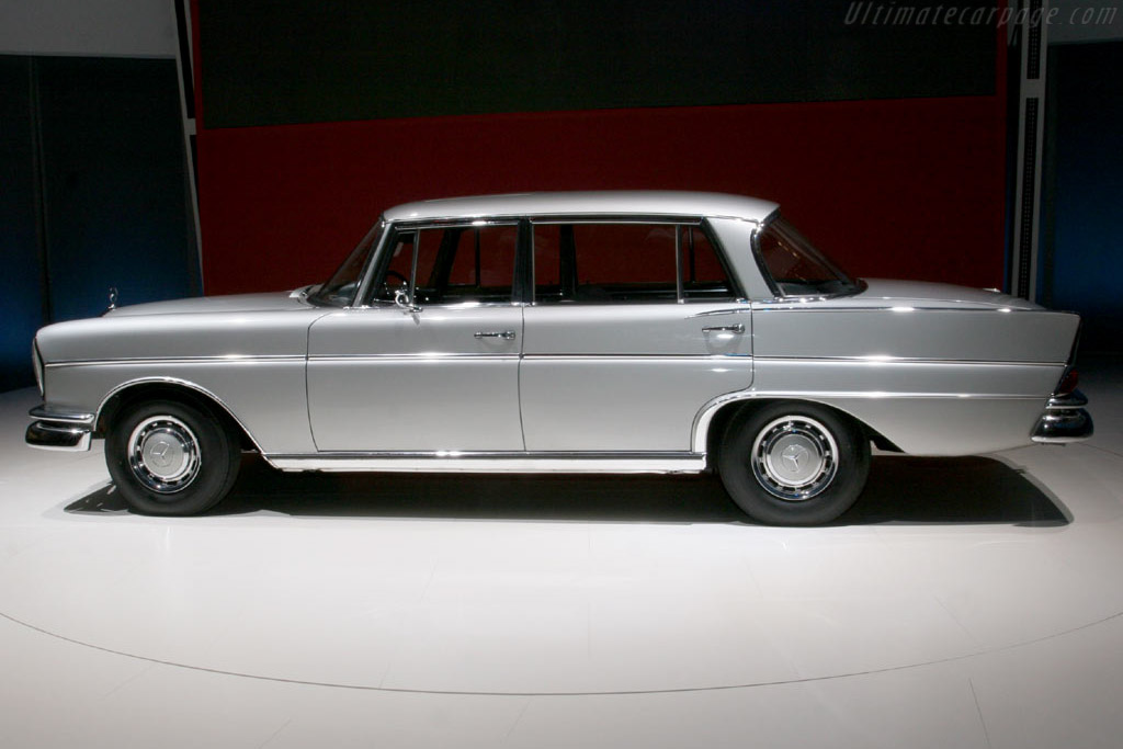 Mercedes-Benz 300 SE LWB   - 2005 Frankfurt Motorshow (IAA)