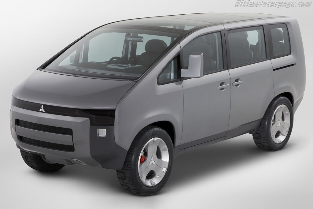 Mitsubishi Concept D:5