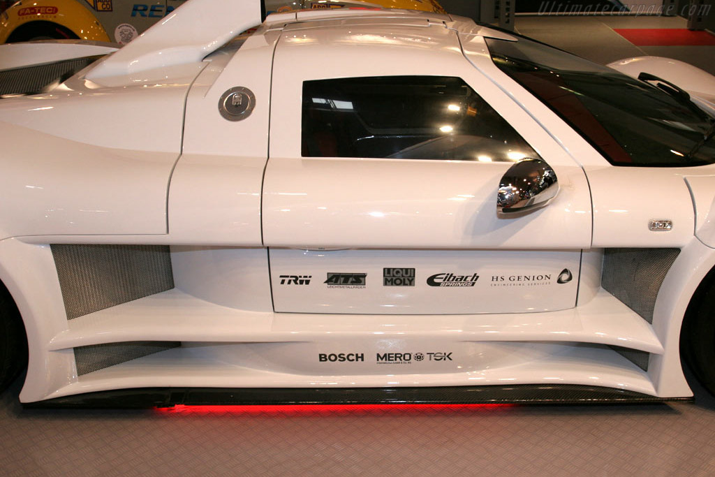 Gumpert Apollo   - 2005 Essen Motor Show