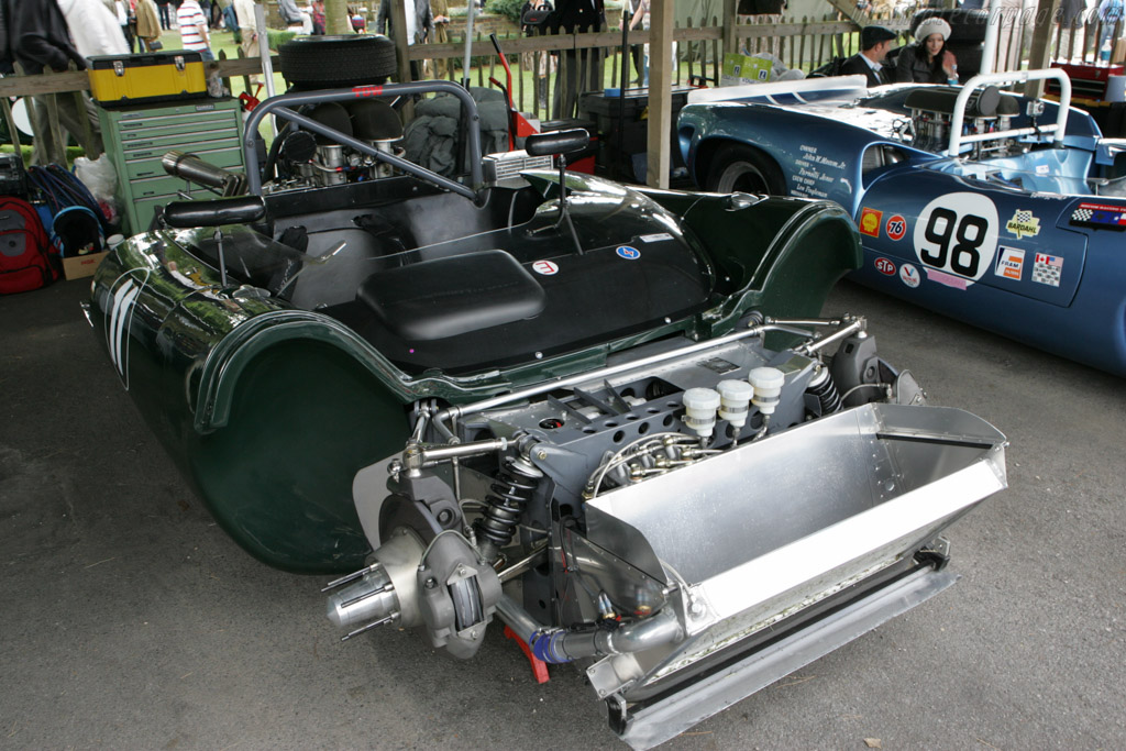 Lola T70 Spyder Chevrolet - Chassis: SL70/11  - 2010 Goodwood Revival