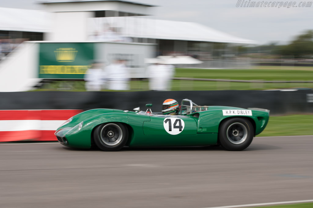 Lola T70 Spyder Chevrolet - Chassis: SL70/7  - 2011 Goodwood Revival