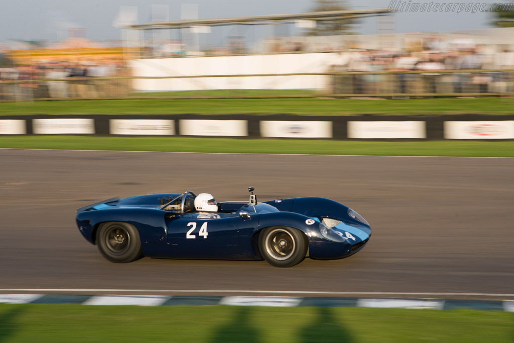 Lola T70 Spyder Chevrolet - Chassis: SL70/2  - 2008 Goodwood Revival