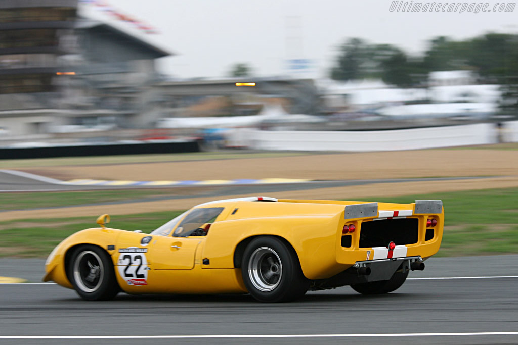 Lola T70 Mk3 Coupe Chevrolet - Chassis: SL73/115  - 2006 Le Mans Classic