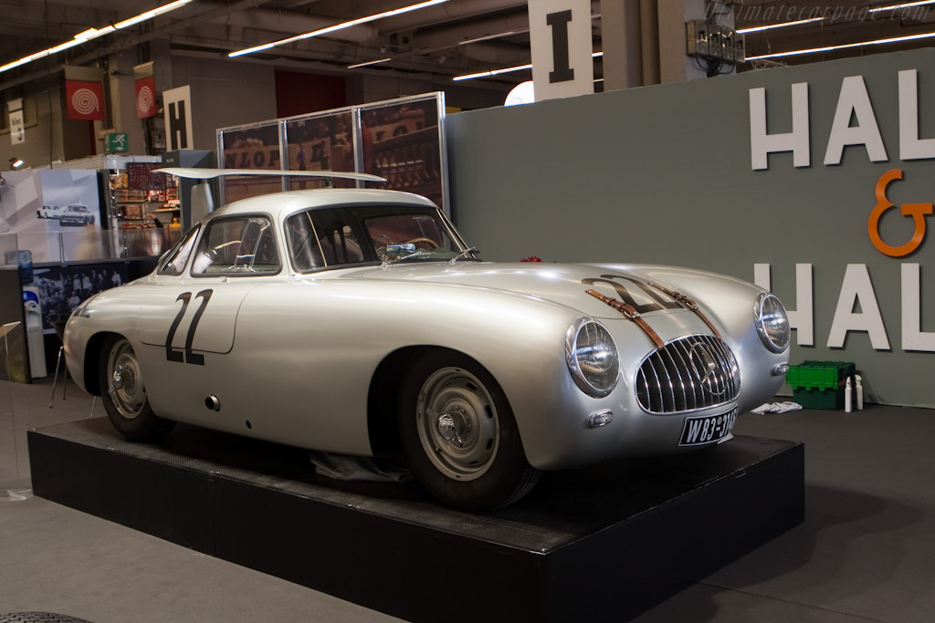 Mercedes-Benz 300 SL Competition Coupe - Chassis: 000 06/52  - 2009 Retromobile