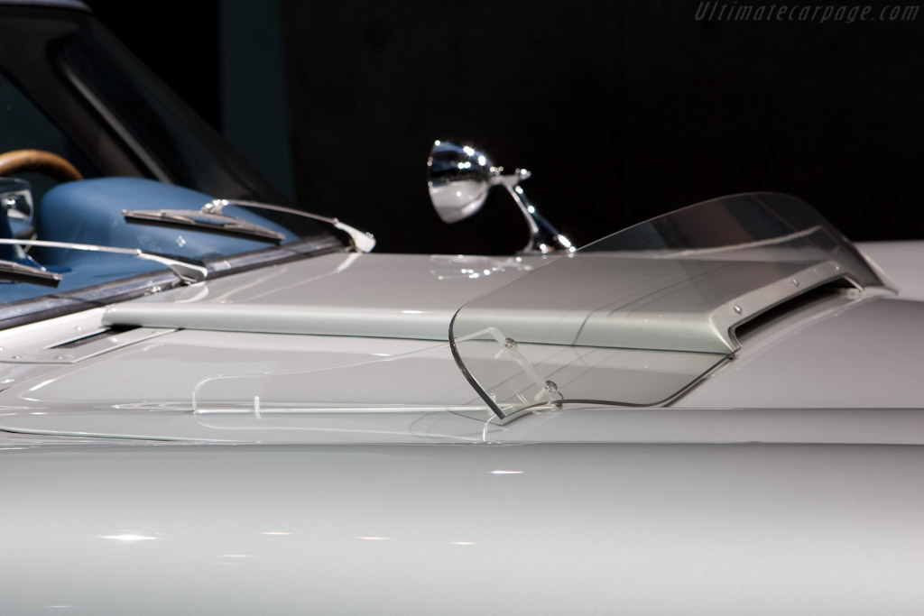 Mercedes-Benz 300 SLR Uhlenhaut Coupe