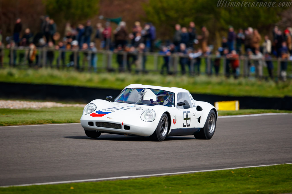 Chevron B8 BMW - Chassis: CH-DBE-39  - 2024 Goodwood Members' Meeting