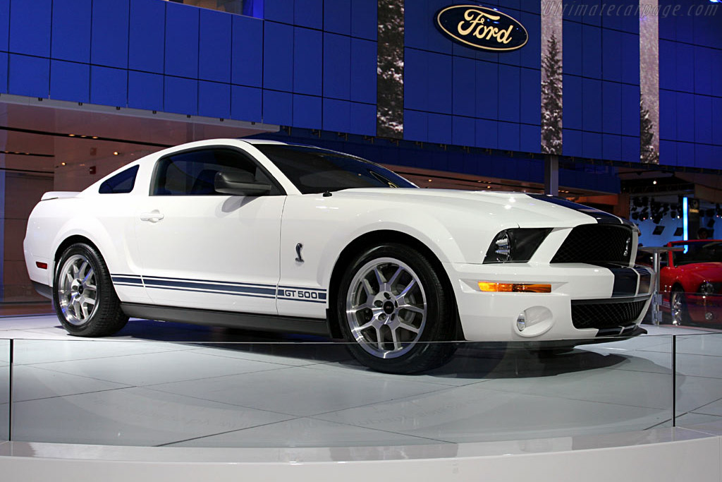 Ford Shelby Mustang GT500 Coupe   - 2006 North American International Auto Show (NAIAS)