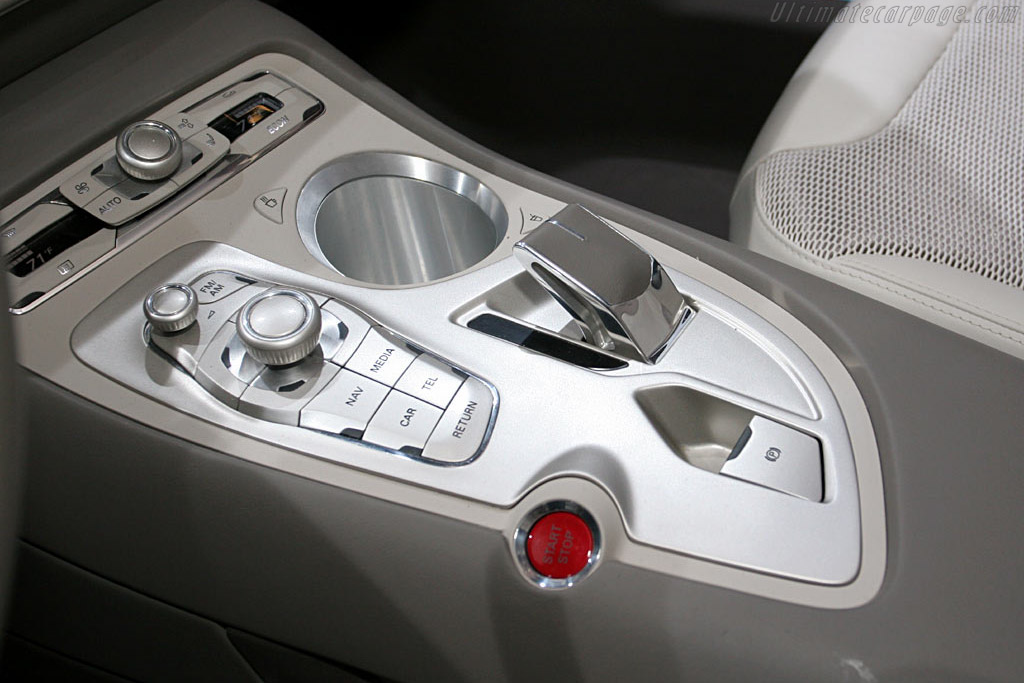 Audi Roadjet Concept   - 2006 North American International Auto Show (NAIAS)