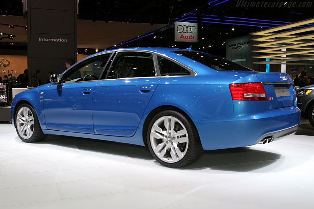 Audi S6   - 2006 North American International Auto Show (NAIAS)
