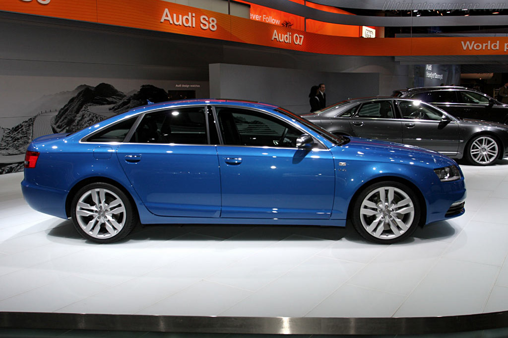 Audi S6   - 2006 North American International Auto Show (NAIAS)