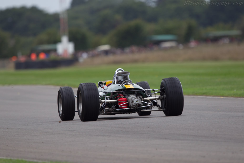 Lotus 33 Climax - Chassis: R10 - Driver: Jackie Stewart - 2013 Goodwood Revival