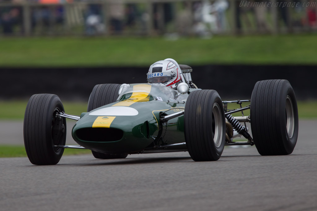 Lotus 33 Climax - Chassis: R10 - Driver: Richard Mille - 2013 Goodwood Revival