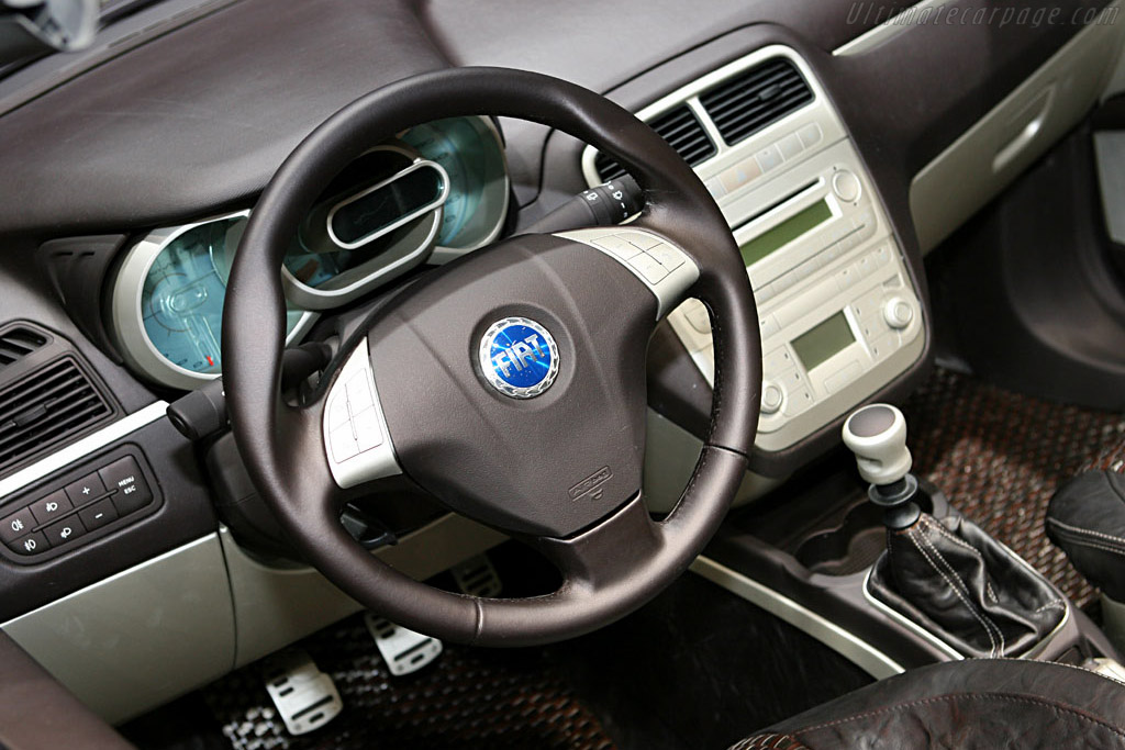 Fiat Suagna Bertone Concept   - 2006 Geneva International Motor Show