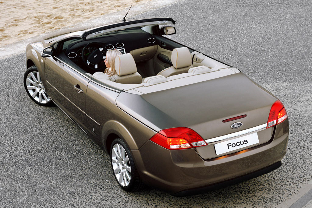 Ford Focus Convertible Coupe