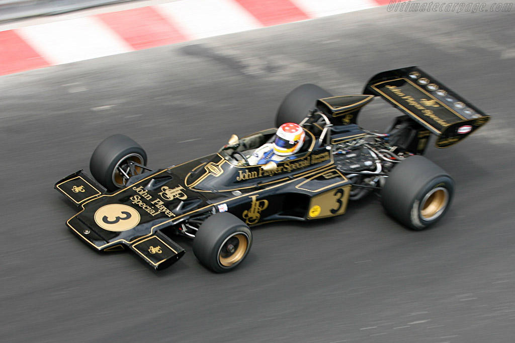 Lotus-72-Cosworth-3660.jpg