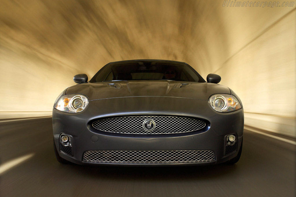 Jaguar XKR Coupe
