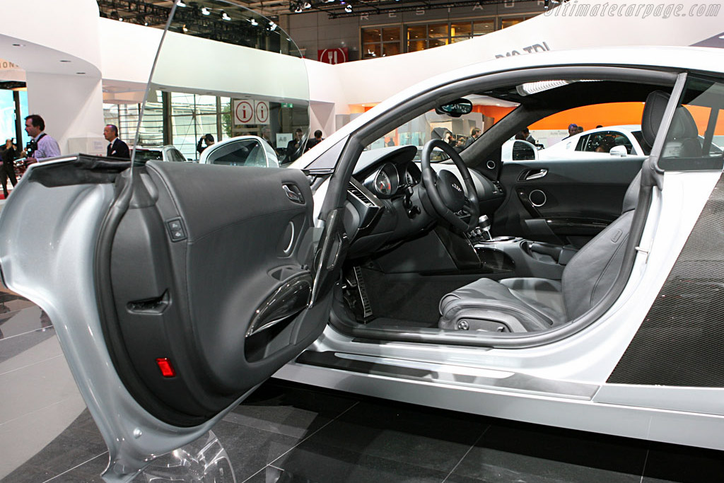 Audi R8   - 2006 Mondial de l'Automobile Paris