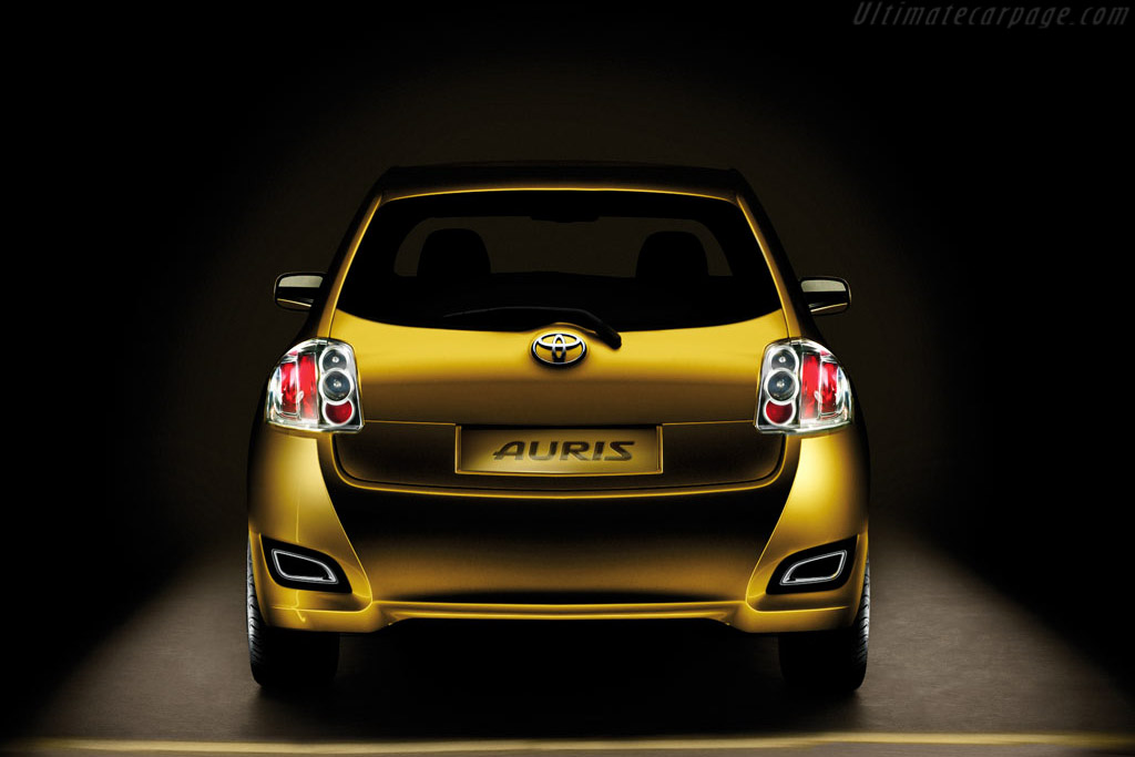 Toyota Auris Concept