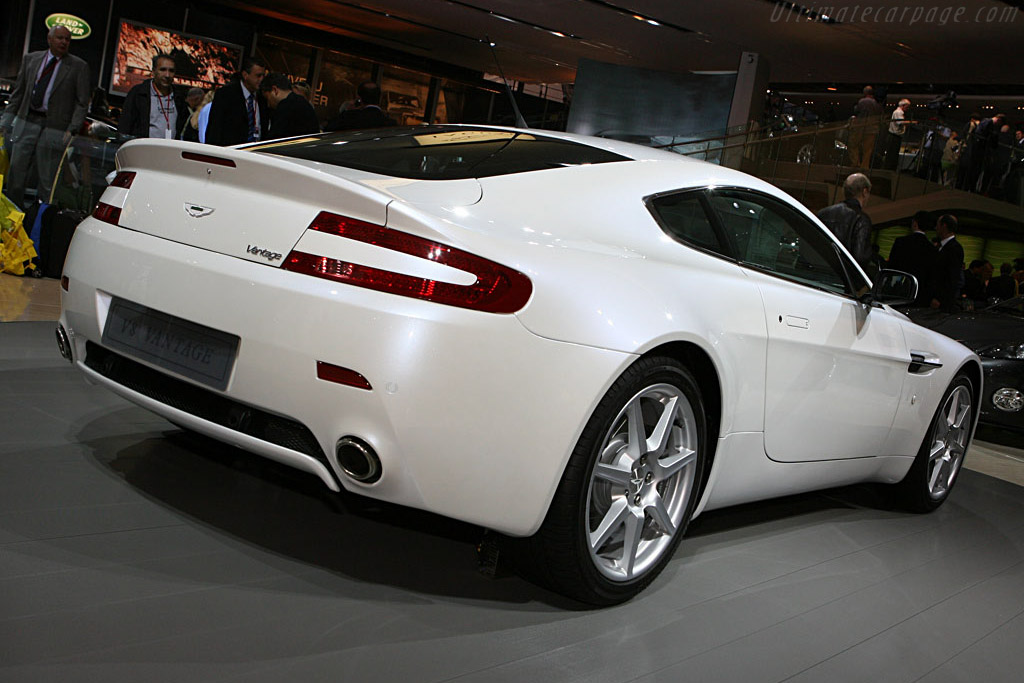 Aston Martin V8 Vantage Sportshift   - 2006 Mondial de l'Automobile Paris