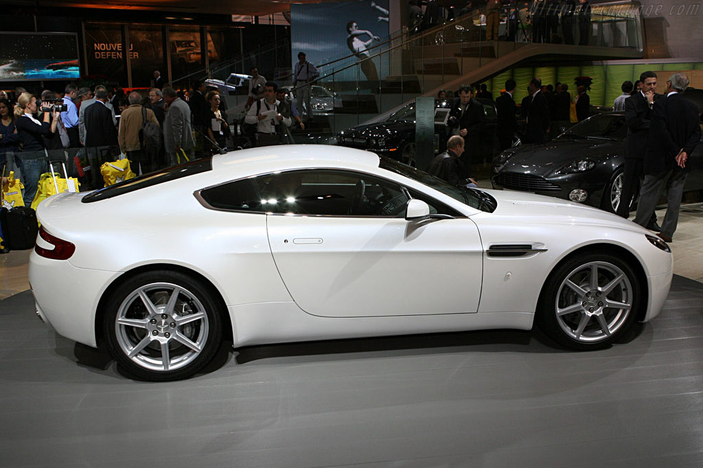 Aston Martin V8 Vantage Sportshift   - 2006 Mondial de l'Automobile Paris