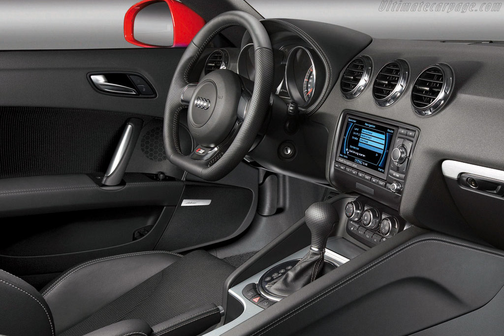 Audi TT Quattro 3.2 Coupe S-Line