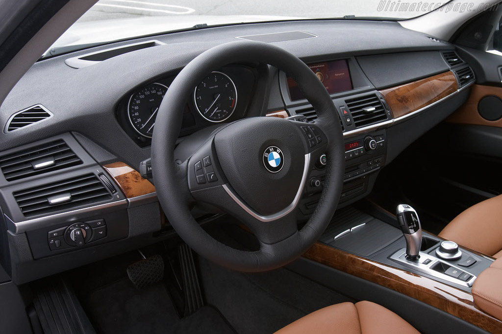 BMW X5 4.8i