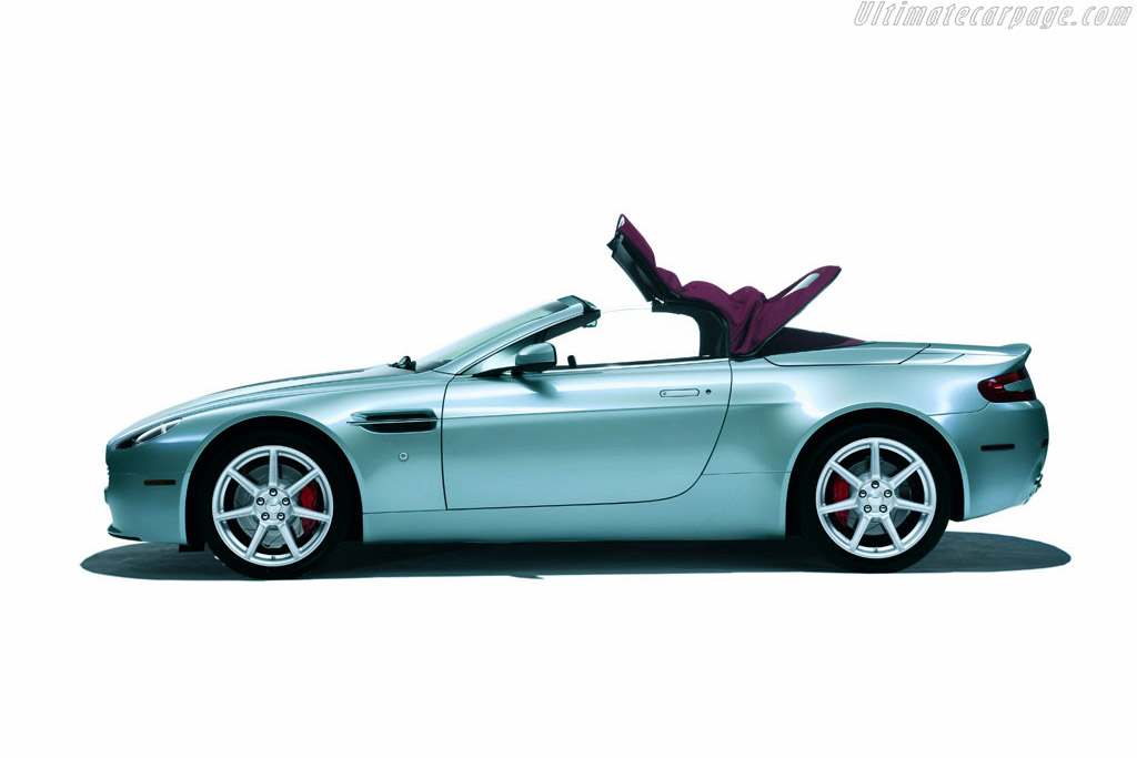 Aston Martin V8 Vantage Roadster