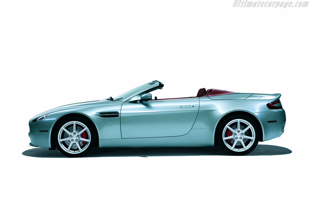 Aston Martin V8 Vantage Roadster