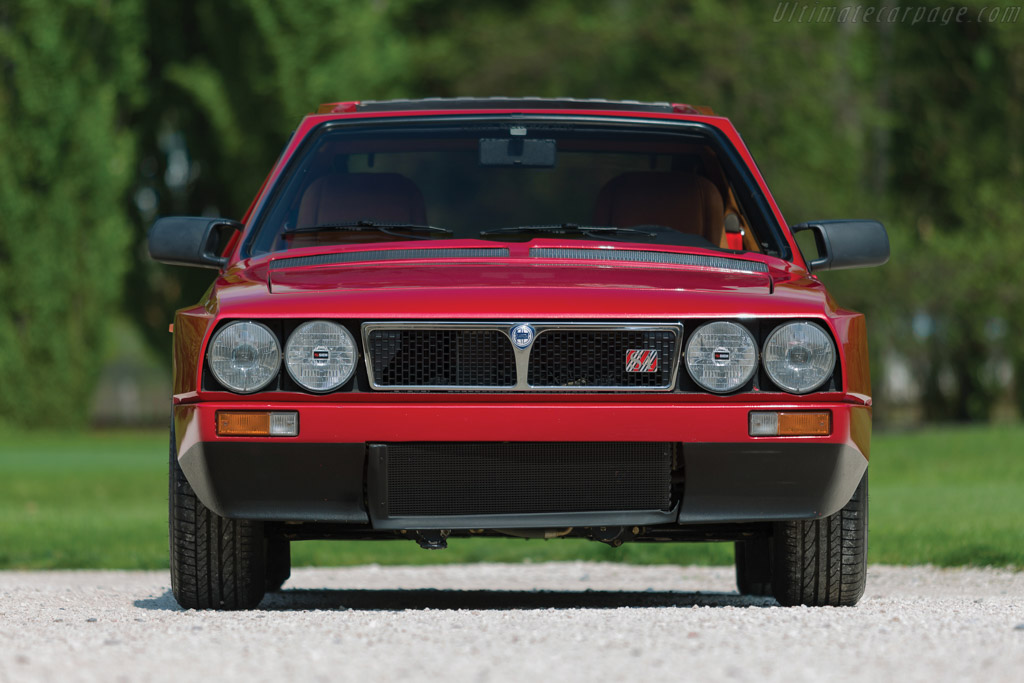 Lancia Delta S4 Stradale