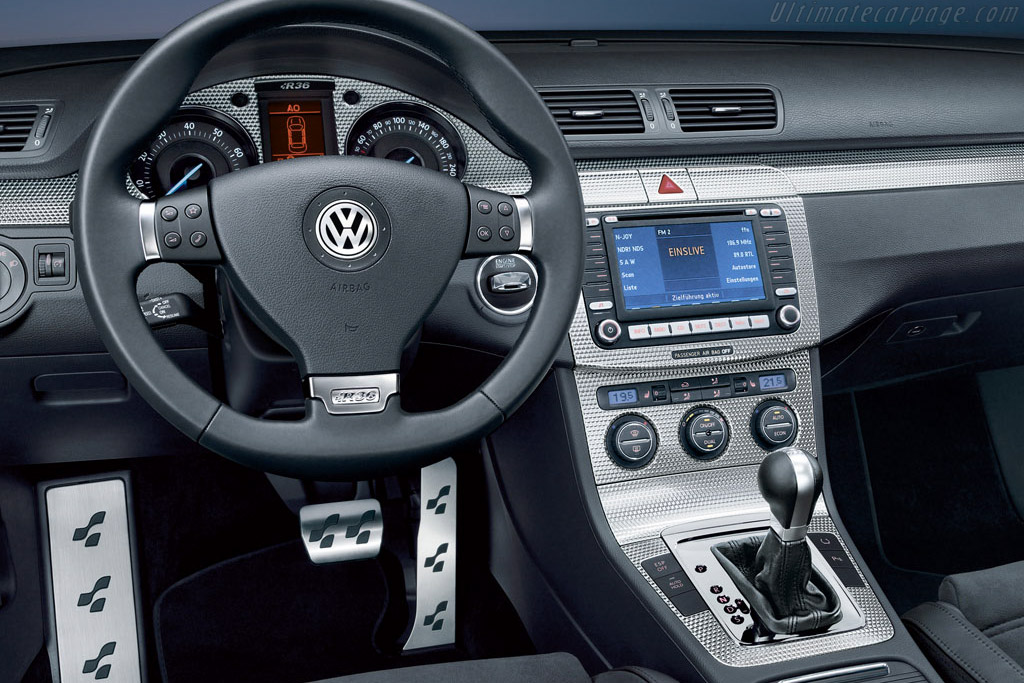 Volkswagen Passat R36 Variant