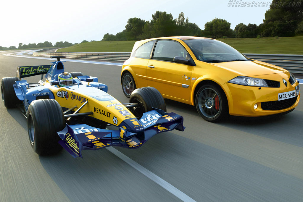 Renault Mégane F1 Team R26