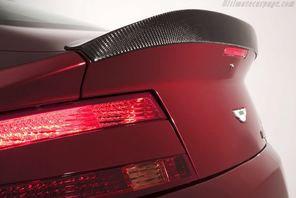 Aston Martin V8 Vantage Prodrive
