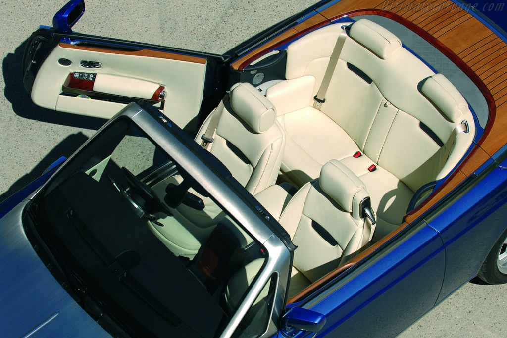 Rolls-Royce Phantom Drophead Coupe