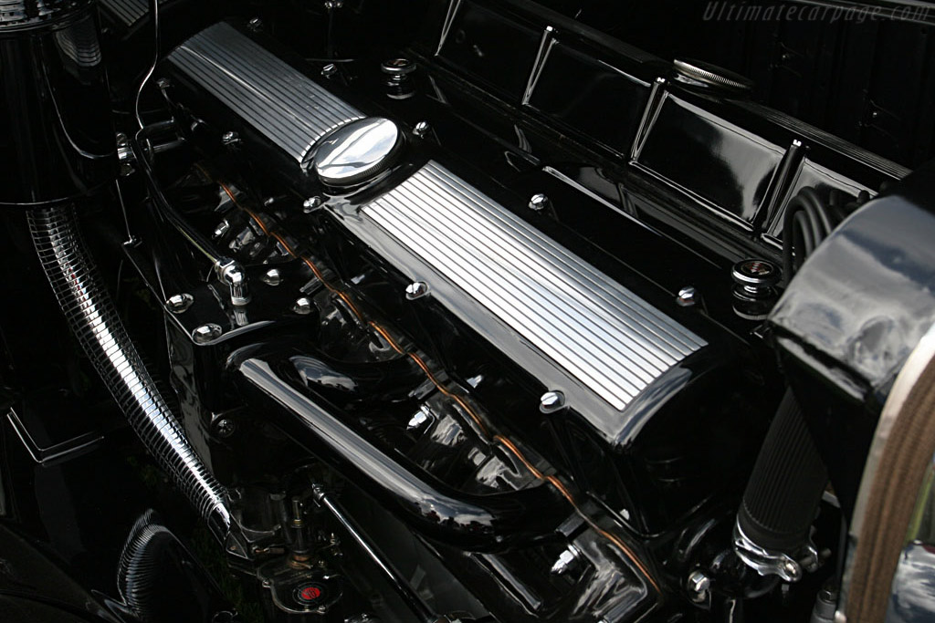 Cadillac 452 B V16 Fisher Convertible Coupe   - 2006 Palm Beach International, a Concours d'Elegance