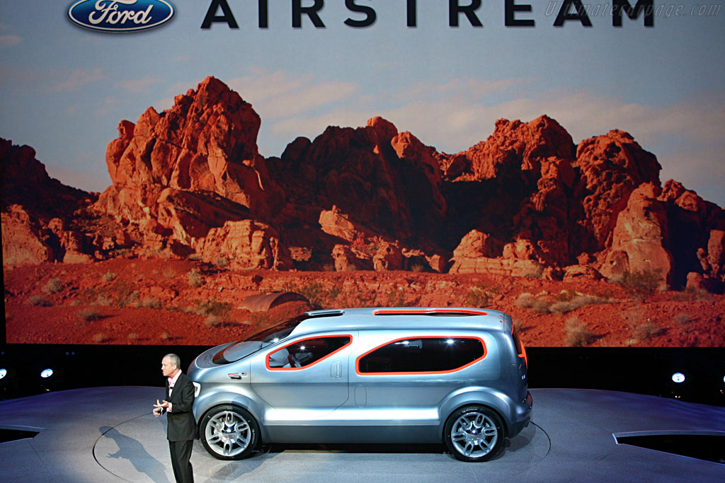 Ford Airstream Concept   - 2007 North American International Auto Show (NAIAS)