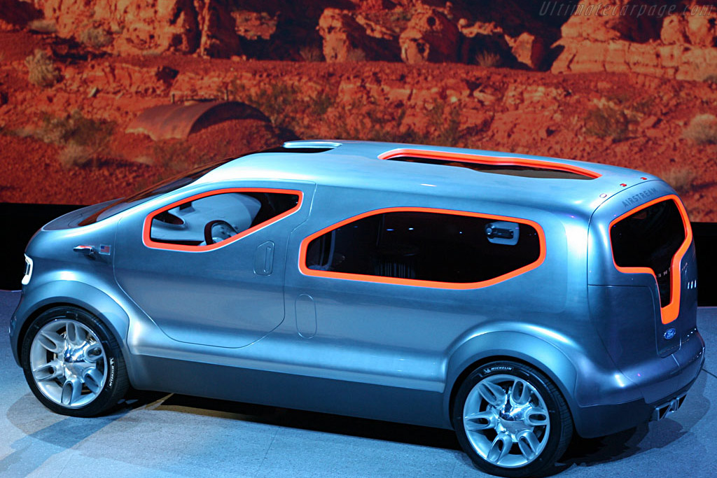 Ford Airstream Concept   - 2007 North American International Auto Show (NAIAS)