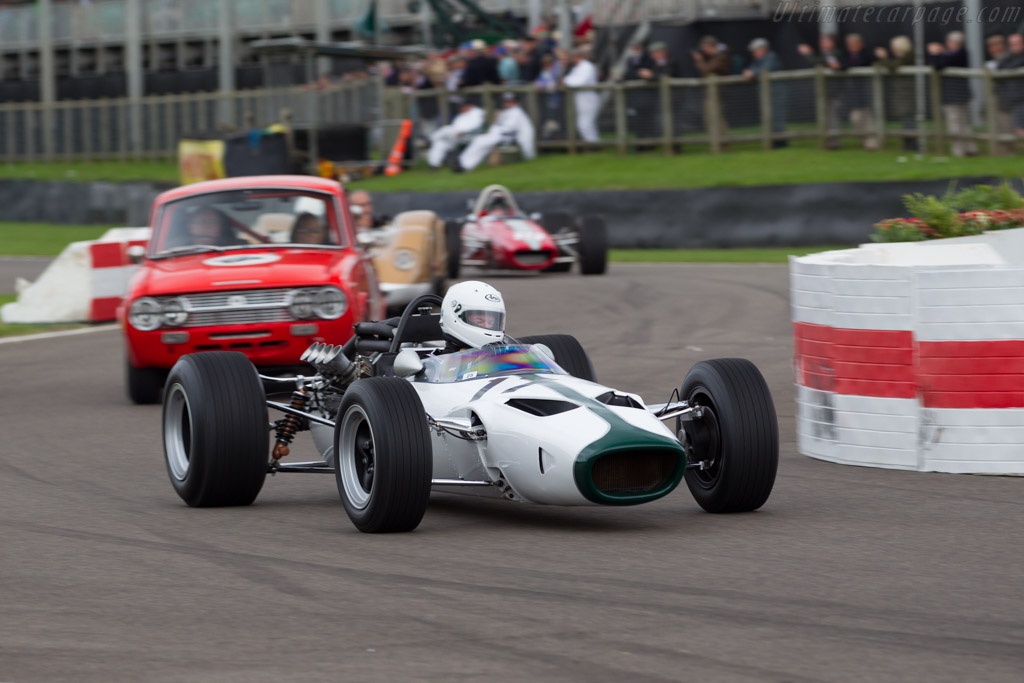 McLaren M2B Ford - Chassis: M2B-1  - 2015 Goodwood Revival