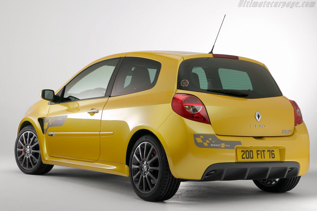 Renault Clio F1 Team R27