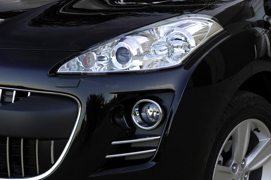 Peugeot 4007