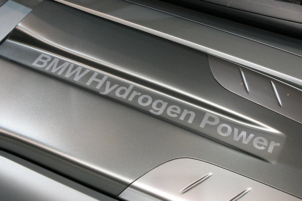 Italdesign Vadho Concept   - 2007 Geneva International Motor Show