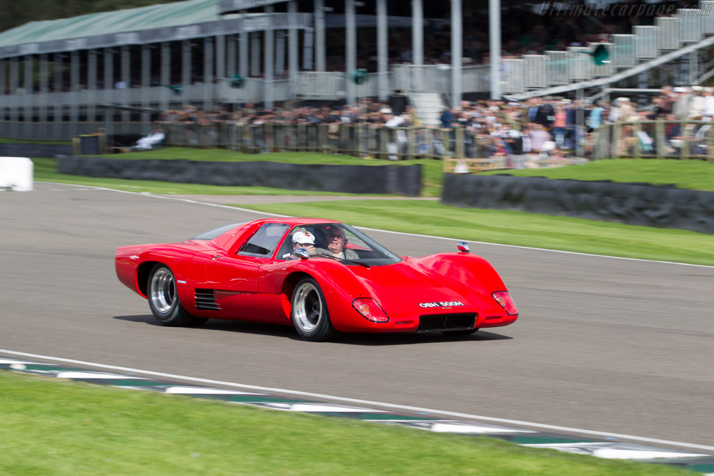 McLaren M6GT Chevrolet - Chassis: BMR6GT-1  - 2015 Goodwood Revival