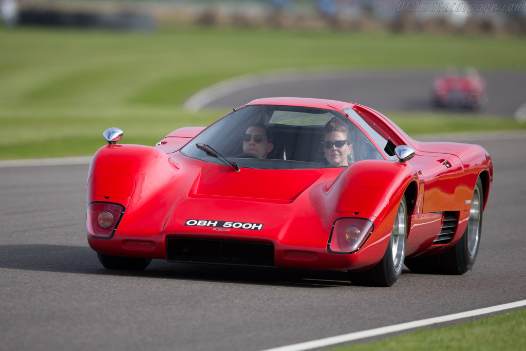 McLaren M6GT Chevrolet - Chassis: BMR6GT-1  - 2015 Goodwood Revival