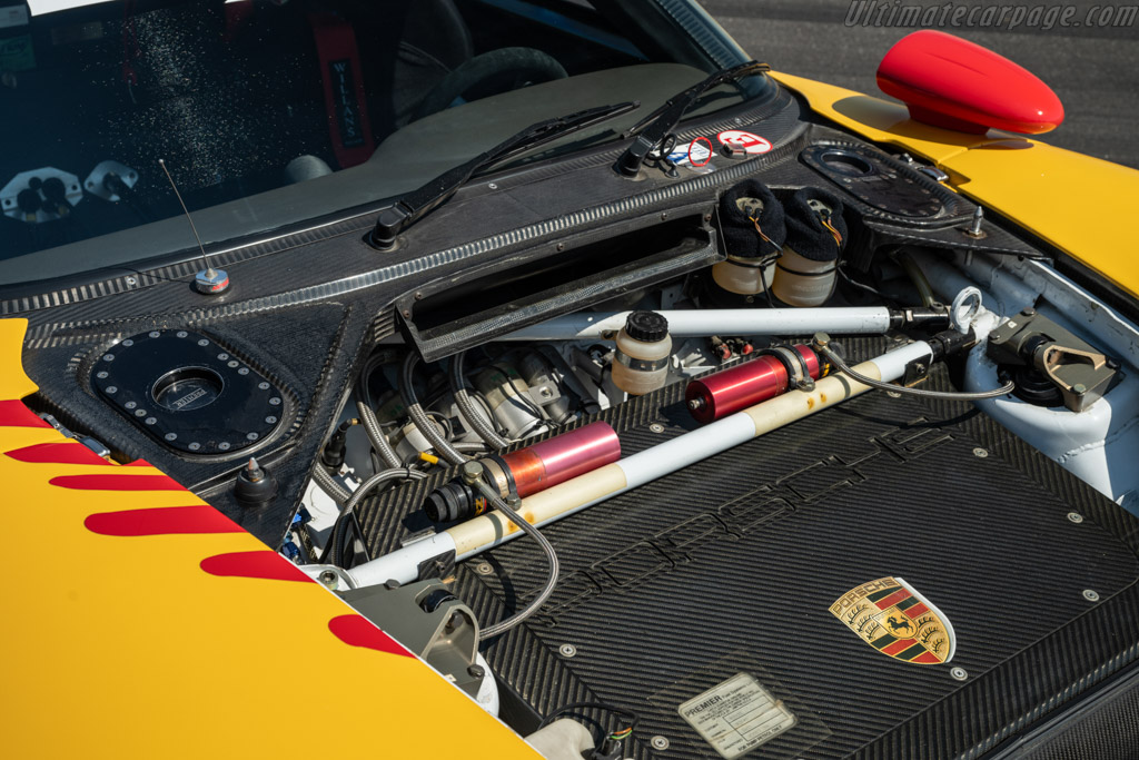 Porsche 911 GT1