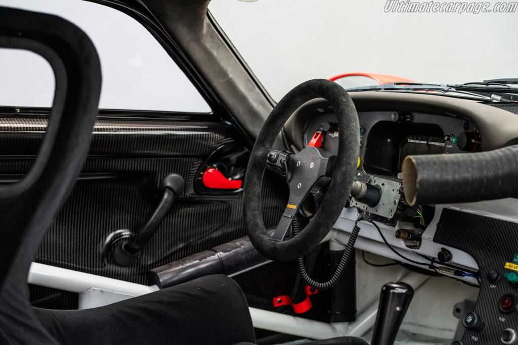 Porsche 911 GT1
