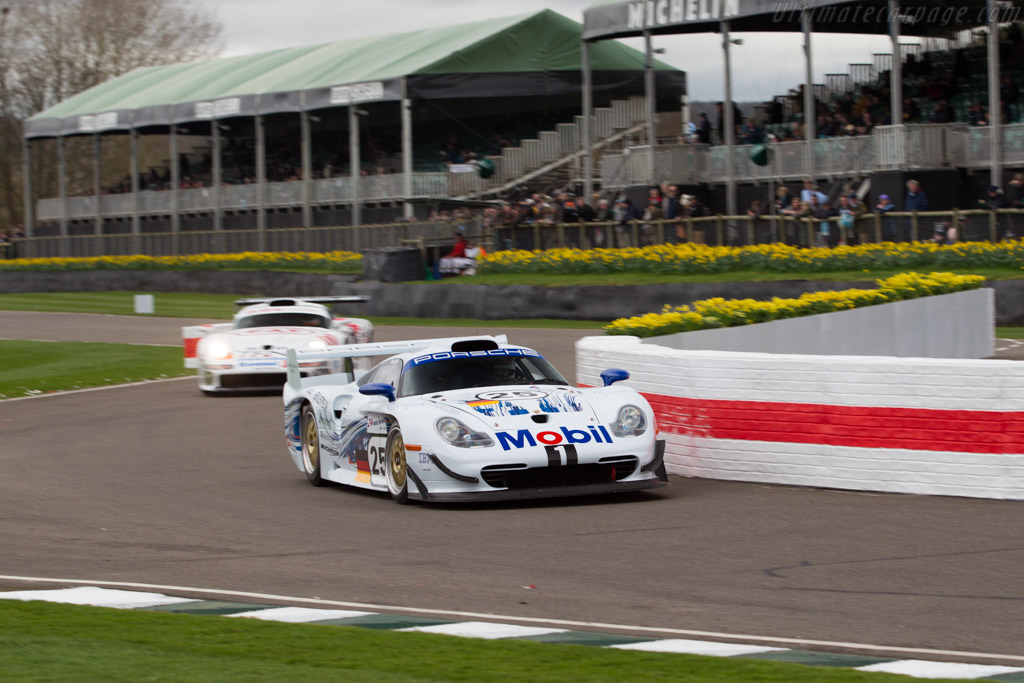 Porsche 911 GT1 Evolution - Chassis: 993-GT1-004  - 2017 Goodwood Members' Meeting