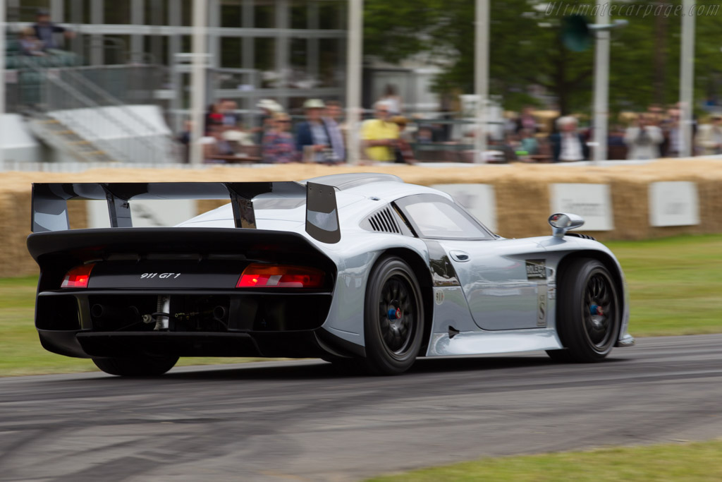 Porsche 911 GT1 Evolution - Chassis: 993-GT1-117  - 2015 Goodwood Festival of Speed