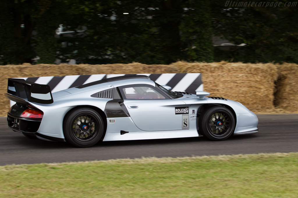 Porsche 911 GT1 Evolution - Chassis: 993-GT1-117  - 2015 Goodwood Festival of Speed