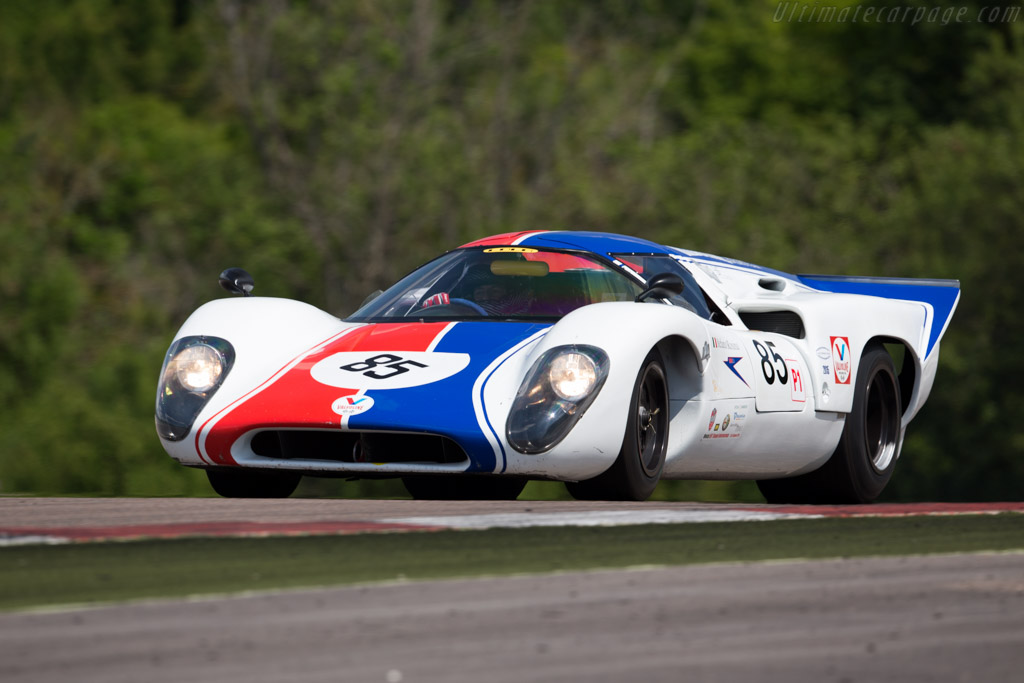 Lola T70 Mk3B Coupe Chevrolet   - 2015 Grand Prix de l'Age d'Or