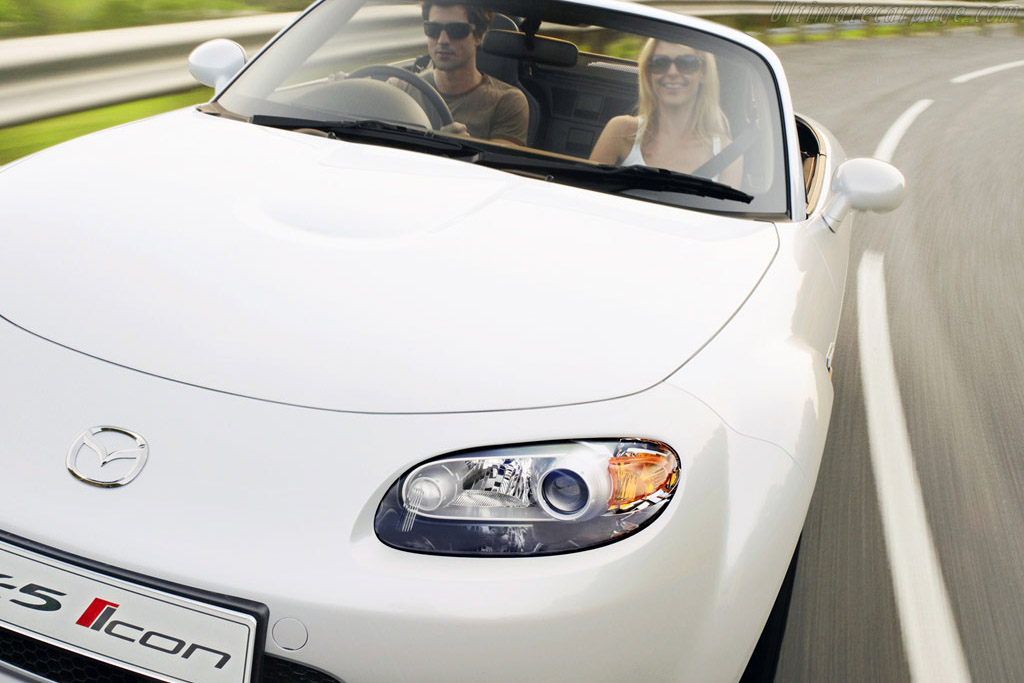 Mazda MX-5 Icon